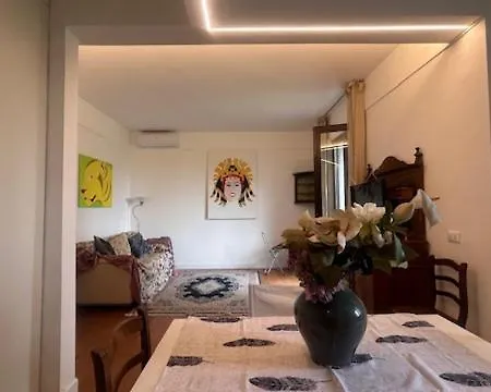 Giuliana Апартаменты *
